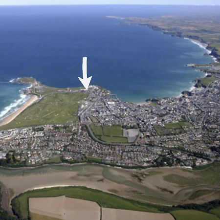 Apartment 100M From Fistral Beach- Underground Parking-Surf Shower & Locker- Sleeps 6 New Quay エクステリア 写真