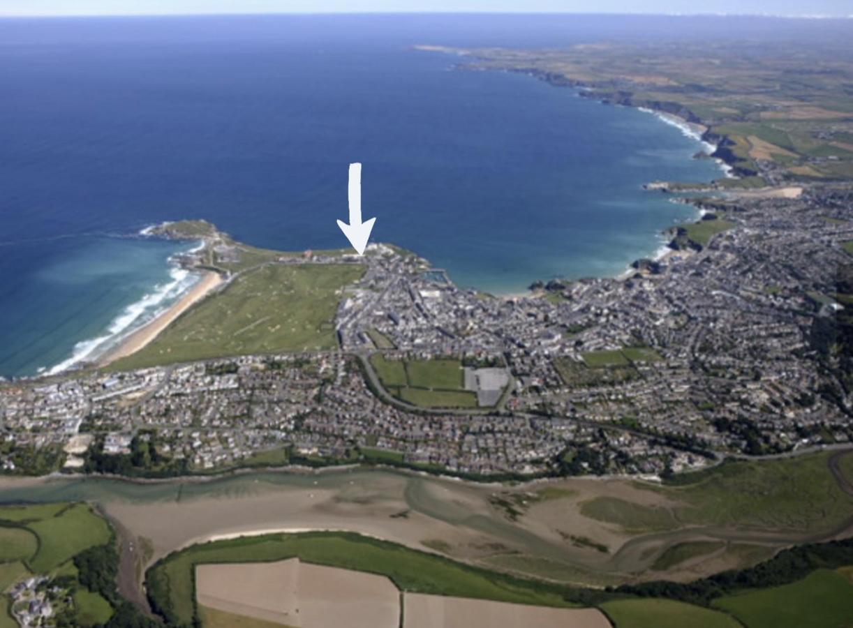 Apartment 100M From Fistral Beach- Underground Parking-Surf Shower & Locker- Sleeps 6 New Quay エクステリア 写真